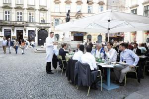 ©Katharina Rossboth| Artner, Restaurant, Franziskanerplatz, Juli 2015, 1010 Wien
